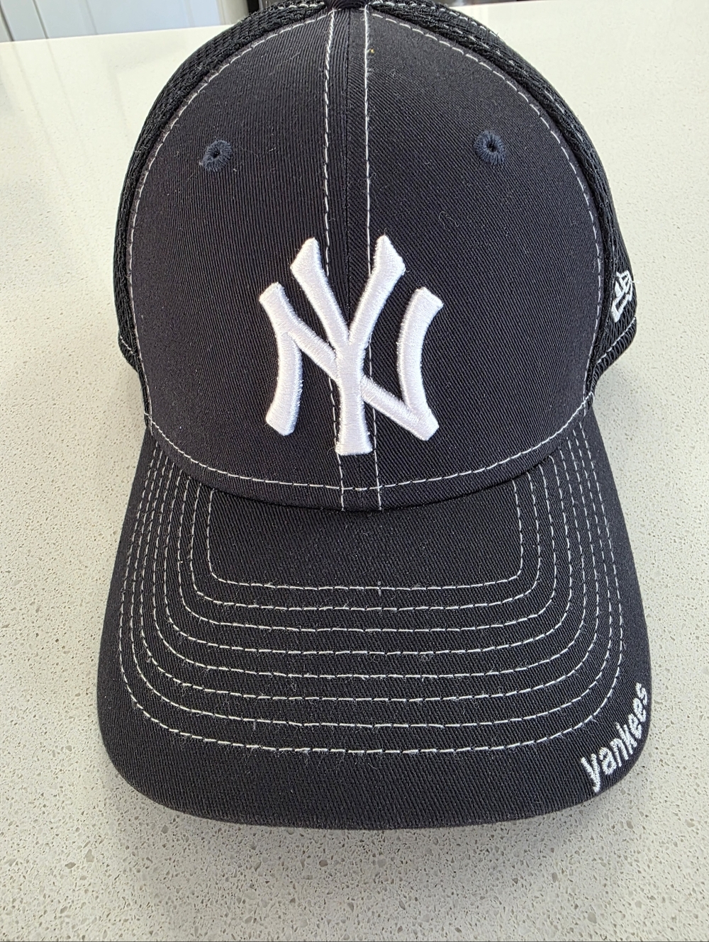 New York Yankees Blue Baseball Cap with White Logo